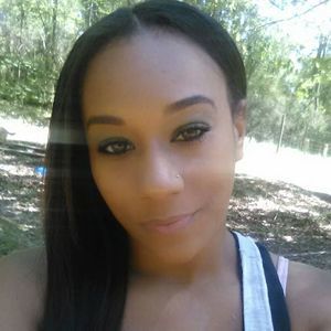 Meet your Posher, Brittney